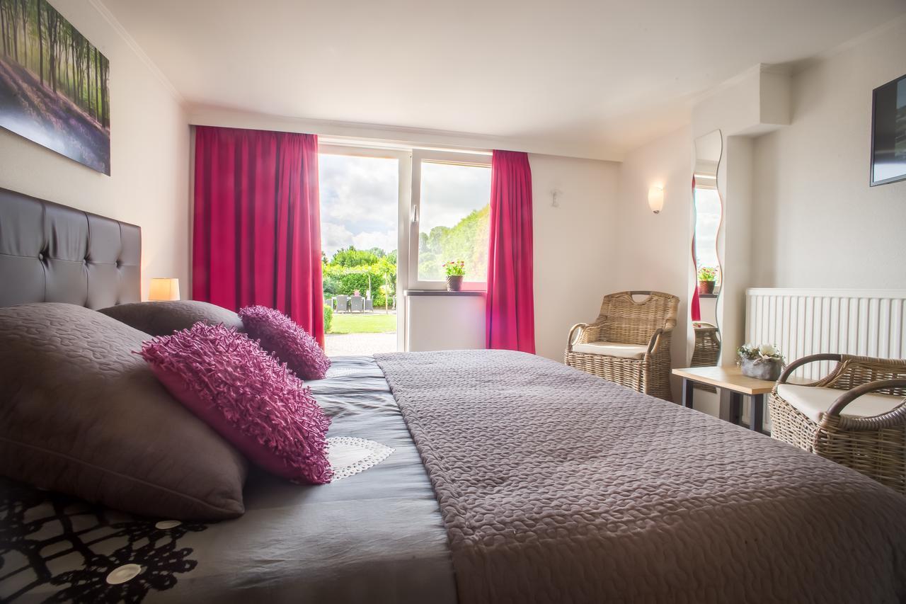 Panorama Sousberg En Bed & Breakfast Schin op Geul